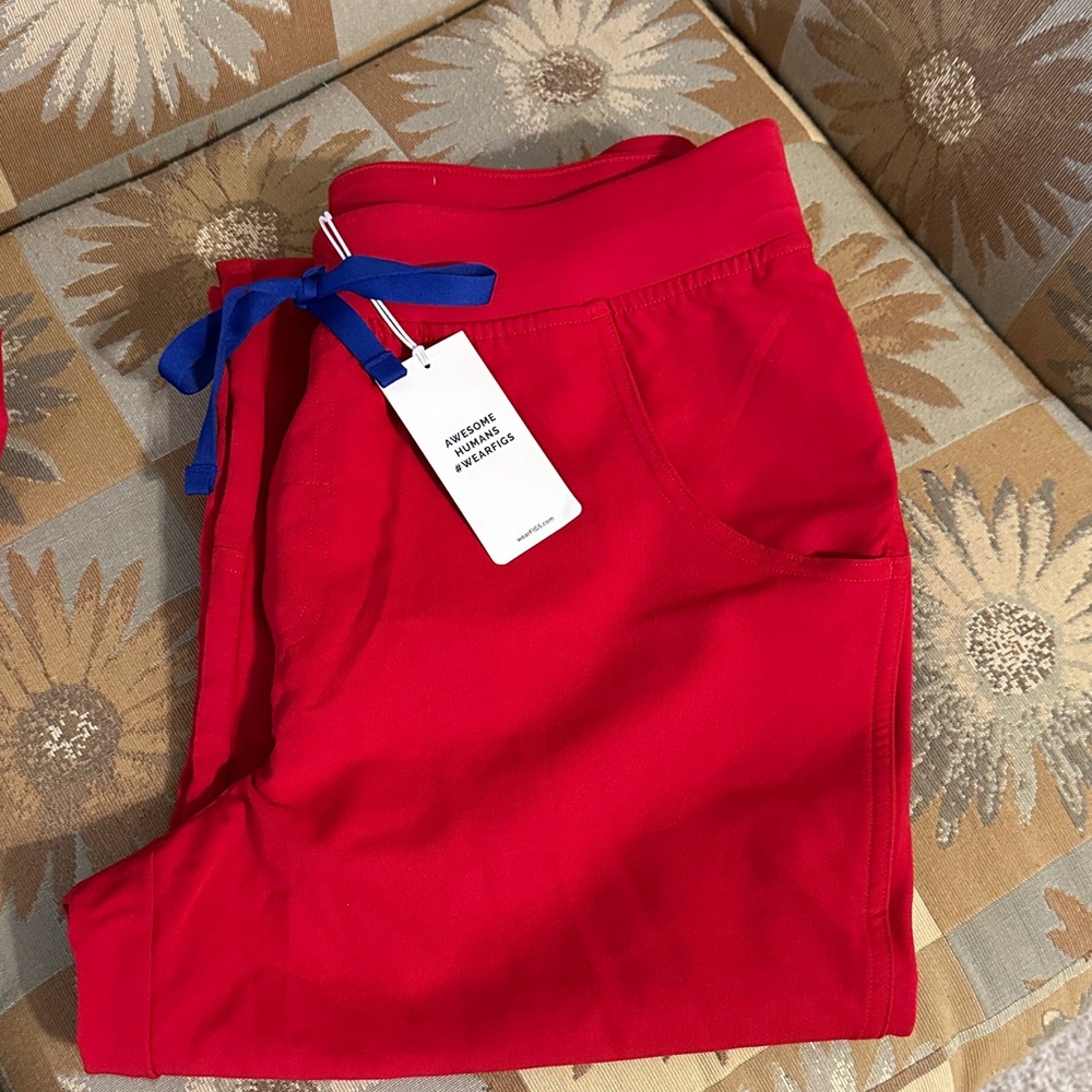 Scrubs by Figs NWT